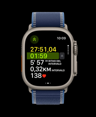 Apple Watch Ultra 3, color natural, caja de titanio, métricas avanzadas del entreno Correr, correa Loop Trail, color azul/azul brillante