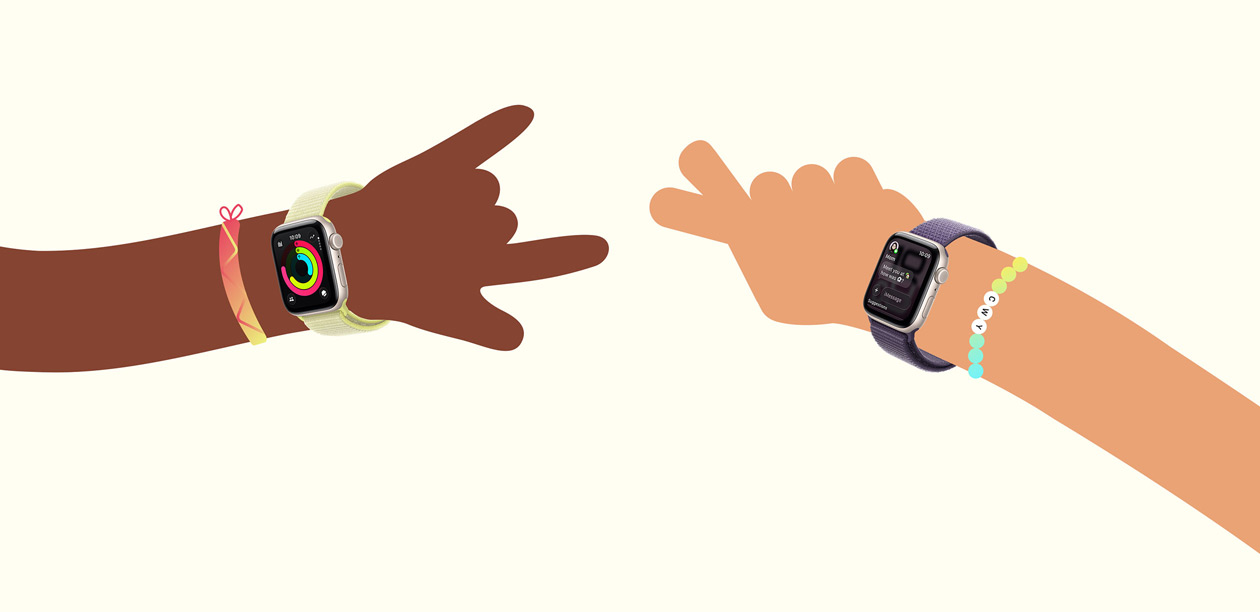 Nærbilde av et barn med ryggsekk som bruker en Apple Watch.