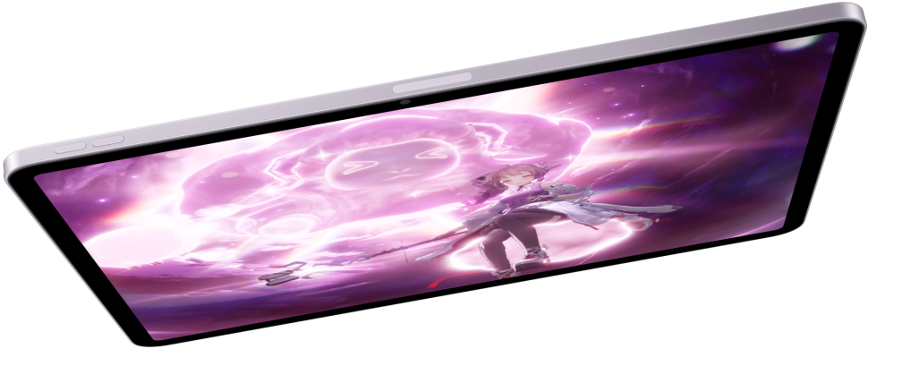 iPad Air en horizontal que muestra un juego, debajo aparecen otros dos modelos de iPad Air