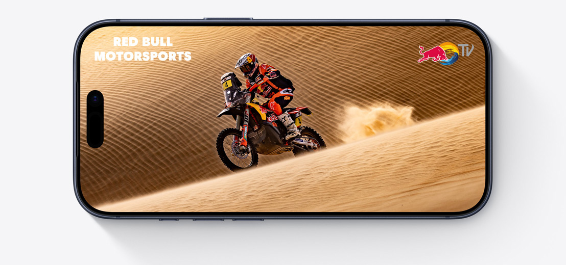 Vorderansicht eines iPhone im Querformat, das Display zeigt einen Apple TV+ Clip aus The Morning Show