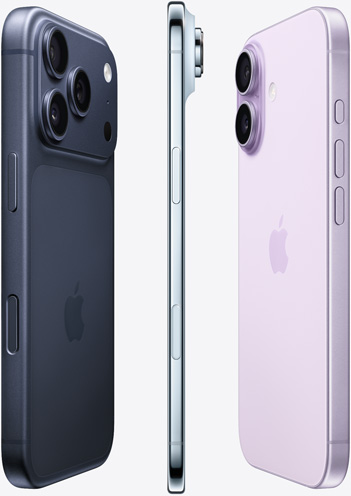 Baksidan av en iPhone 17 Pro i djupblått, iPhone Air i himmelsblått sedd från sidan, och iPhone 17 i lavendel sedd bakifrån. De tre modellerna visas som en solfjäder.