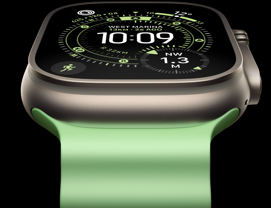 Apple Watch Ultra 3, κάσα από τιτάνιο, φυσικό χρώμα, πυξίδα στην πρόσοψη ρολογιού Orienteering, λουράκι Ocean Band, νέον πράσινο χρώμα