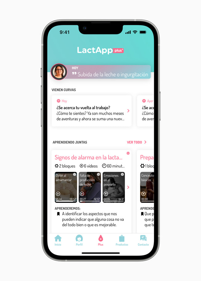 Un iPhone muestra una pantalla en español de la aplicación LactApp.