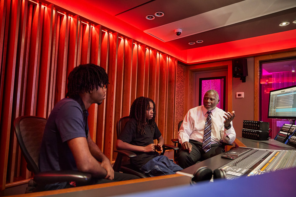 From left to right: Jacob Jones Jr., Donte Allen, and Dr. Daryl Dickerson in EMCM’s studio space. 