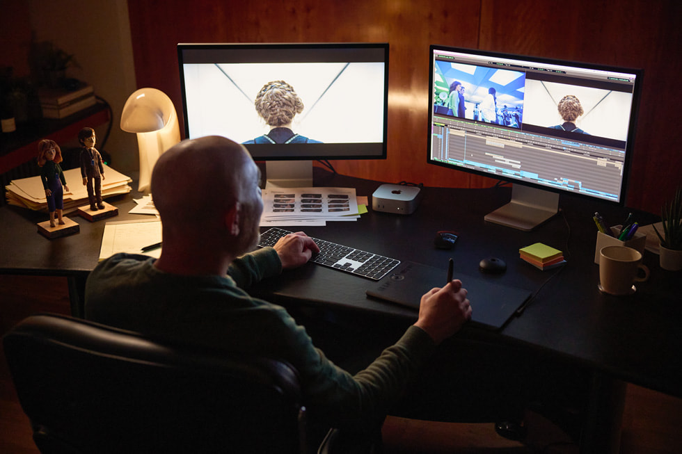 Geoffrey Richman reviews “Severance” footage on iMac.