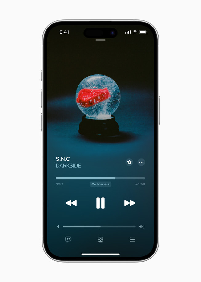 Un album enregistré au format audio Lossless avec latence ultra-faible, affiché dans Apple Music sur l’iPhone 16 Pro.
