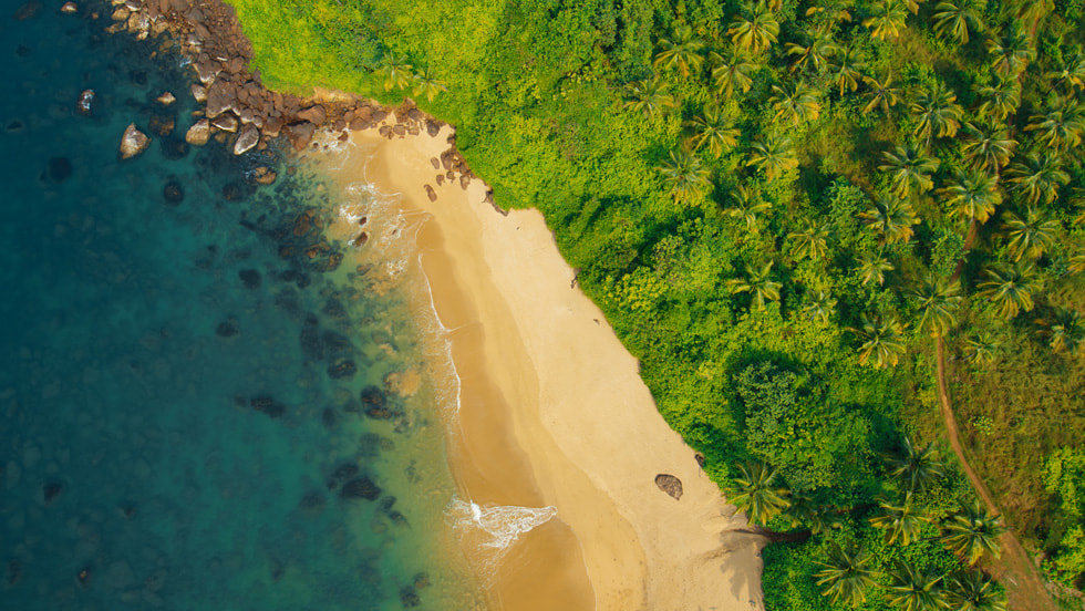 An aerial screen saver for Apple TV.