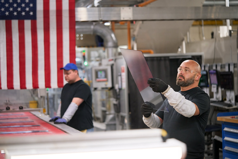 Workers at the Corning glass facility in Harrodsburg, Kentucky.