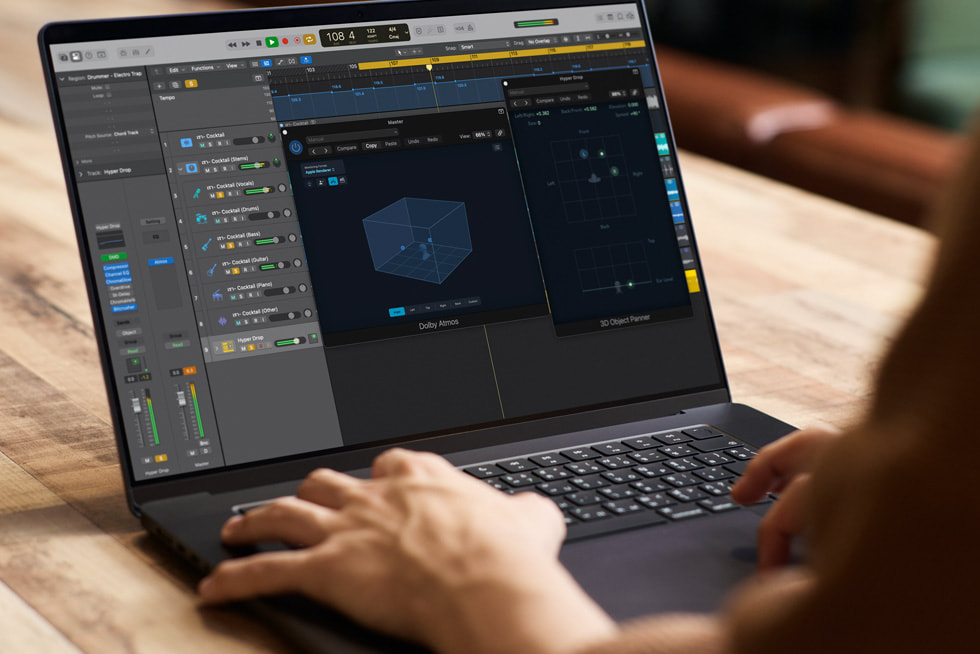 ภาพใกล้ของ Logic Pro บน MacBook Pro ของ TIGGER