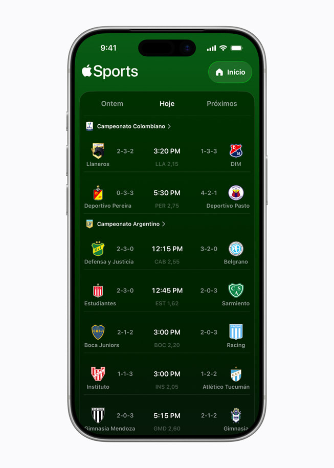 Uma tela do app Apple Sports mostrada no iPhone.