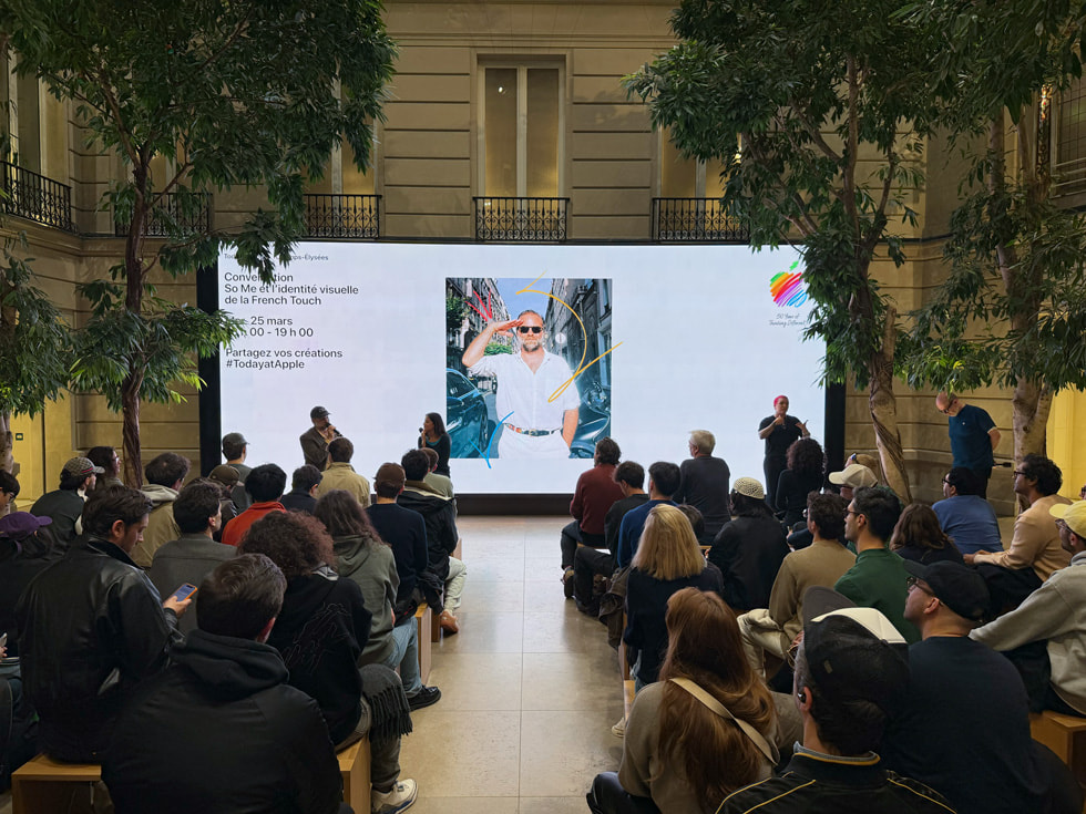 So Me is pictured in conversation on stage at Apple Champs-Élysées in Paris.