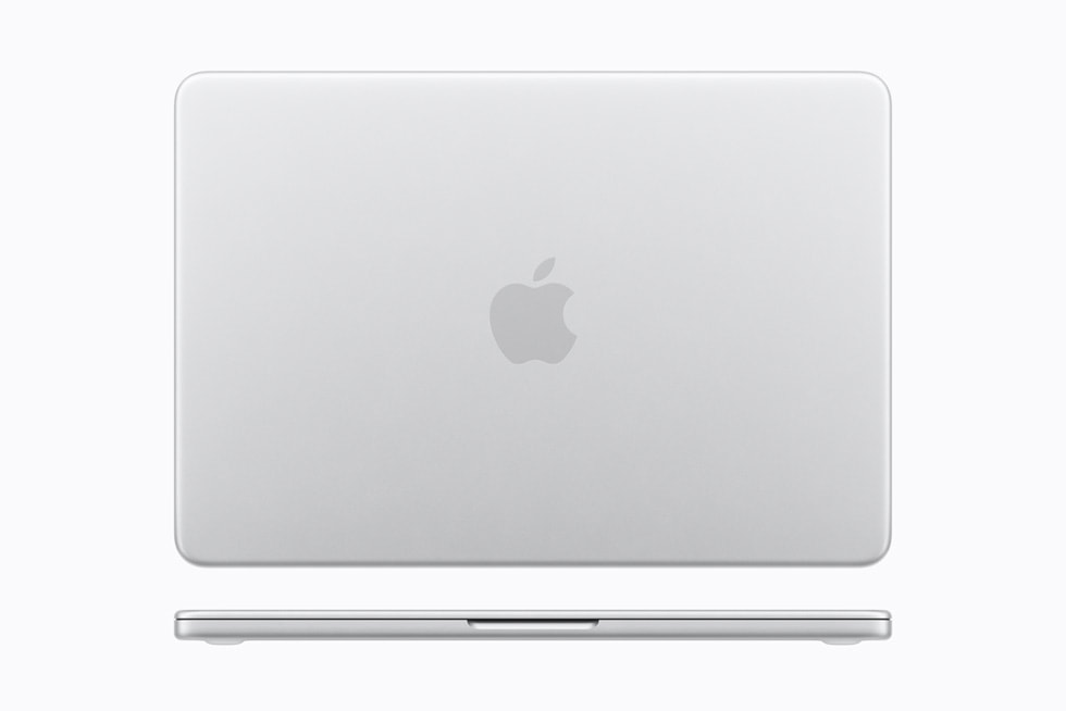 MacBook Neo en color plata.