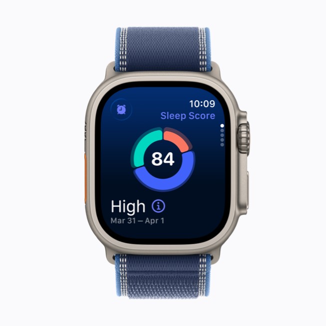 Apple Watch shows a sleep score of 84, which is rated “High.”