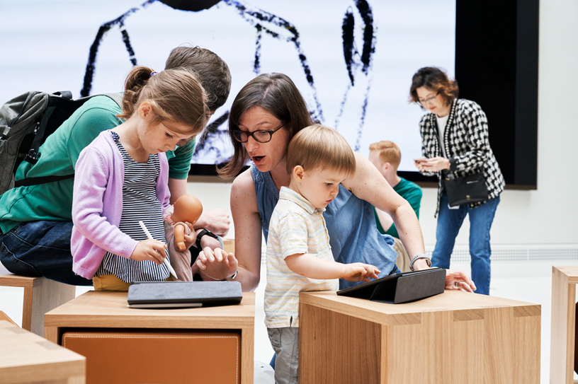 Guests at a Today at Apple session.