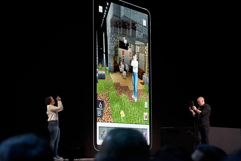 Lydia Winters and Saxs Persson of Mojang on stage at WWDC 2019.