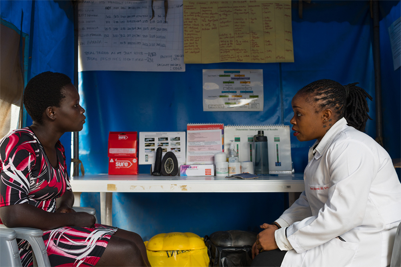 Dotty consulting patient.