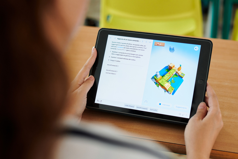 Close-up of student’s iPad at Institute De Amicis in Milan.