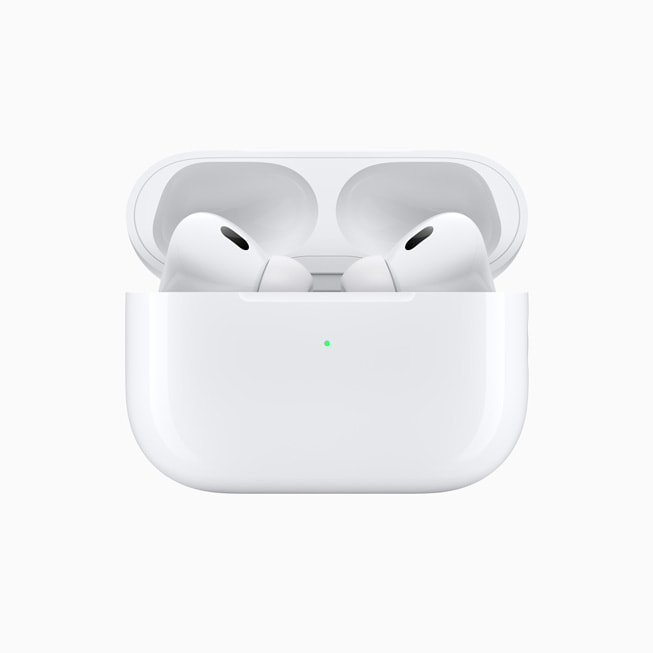 Hình ảnh AirPods Pro (thế hệ 2) nằm trong hộp sạc.