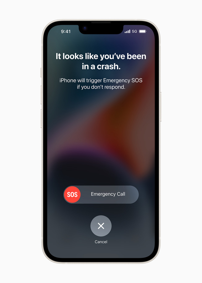 An iPhone screen reads “It looks like you’ve been in a crash” and lets the user know the device will trigger an emergency SOS if the user doesn’t respond.