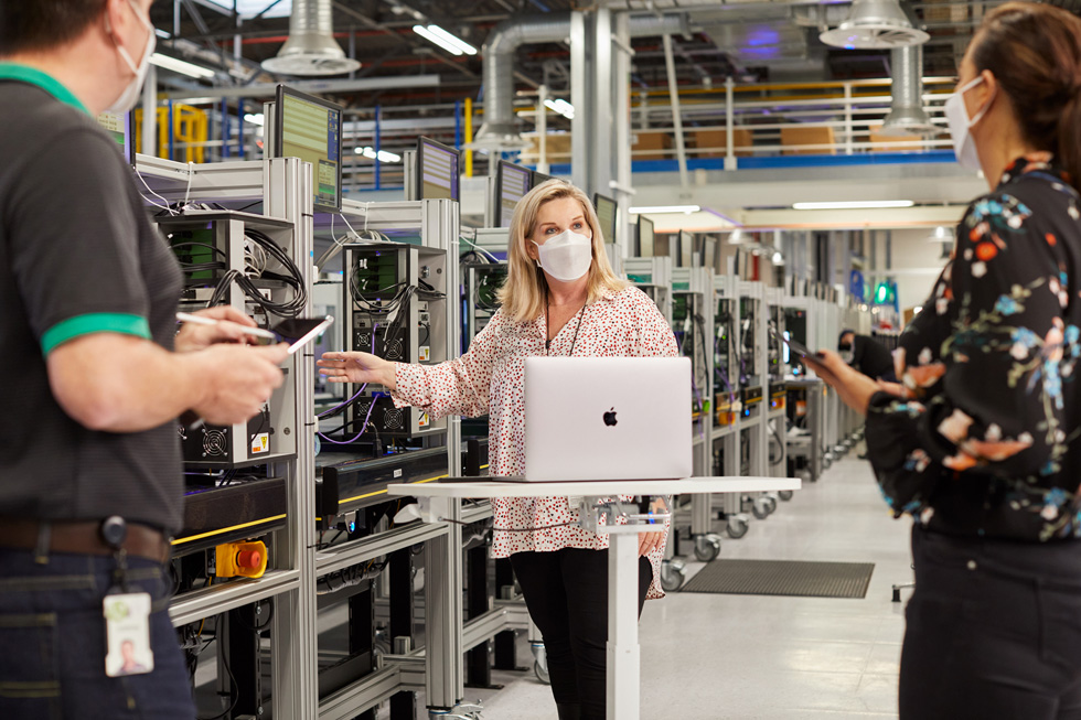 Grainne Kenny directs management trainees at Apple’s Cork campus in Ireland.