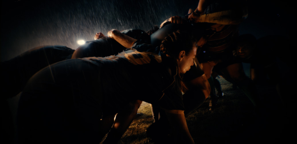 Phone 17 Pro ekraanil näidatud ragbi mäng