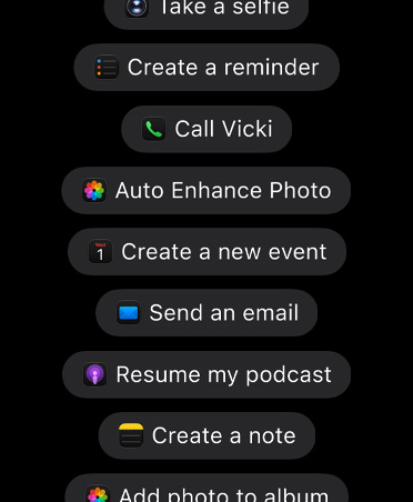 Una lista de acciones que Siri puede hacer en distintas apps, como sacarse una selfie, crear un recordatorio, llamar a Vicki, mejorar una foto automáticamente, crear un nuevo evento, mandar un email, reproducir mi podcast, crear una nota y agregar una foto a un álbum